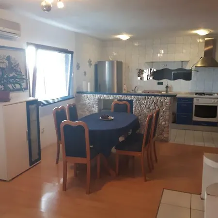 Milunovic 3* Makarska